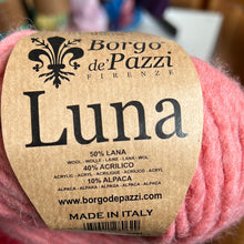 Load image into Gallery viewer, Luna - Wool/Alpaca/Acylic Soft Pink 44
