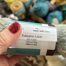 Load image into Gallery viewer, Tulipano Lace - cherry
